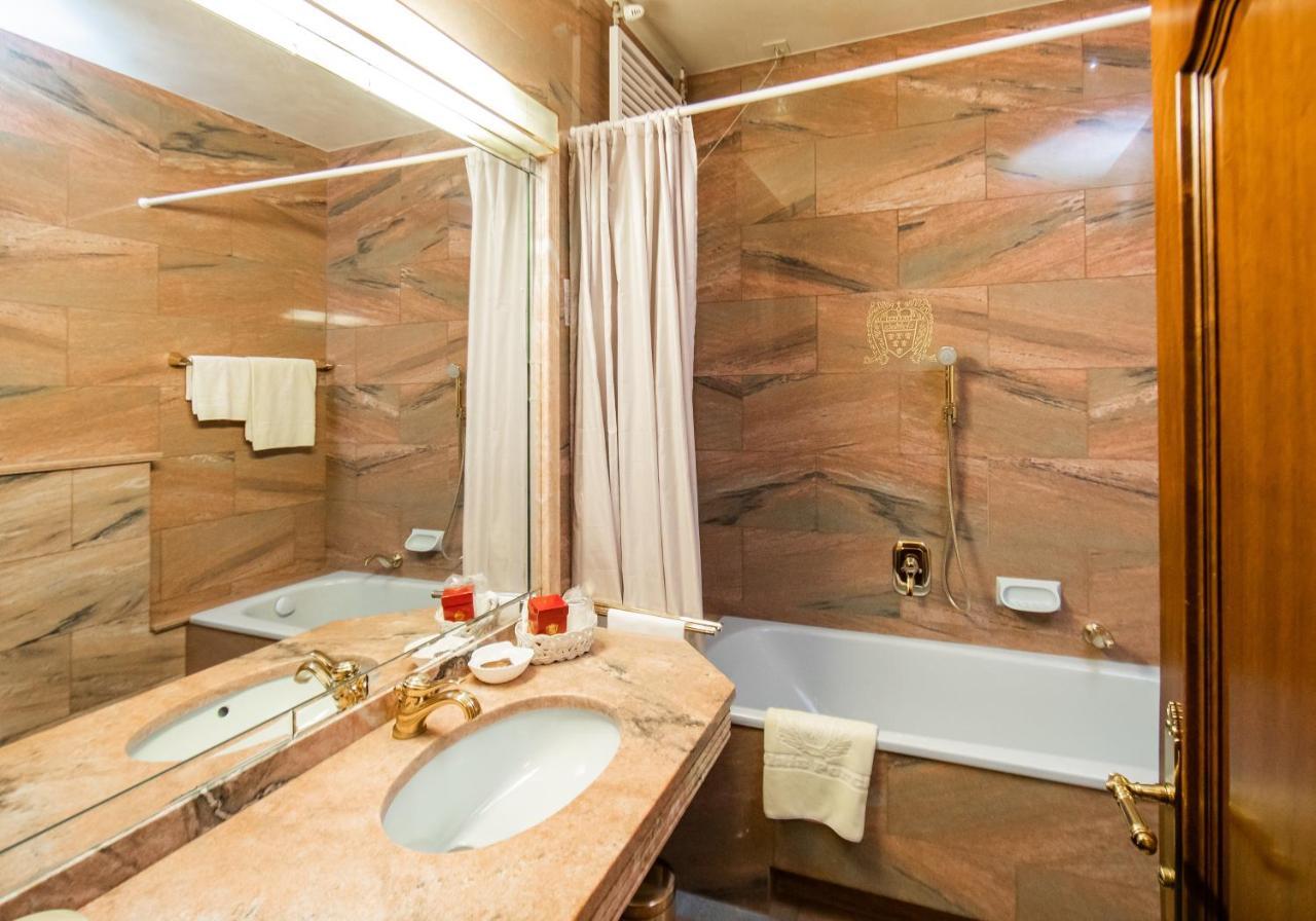 Hotel Palais Porcia 4*